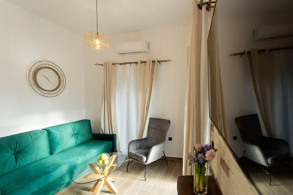 Deluxe Town Hall Square Flat In Historical Center 2 Corfu  Exteriör bild