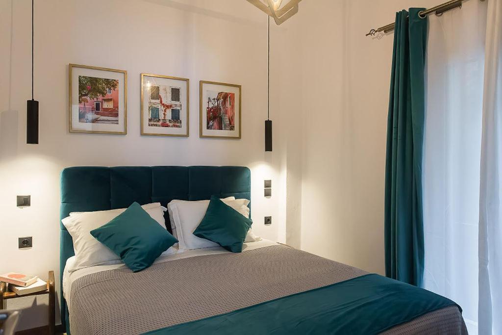 Deluxe Town Hall Square Flat In Historical Center 2 Corfu  Exteriör bild